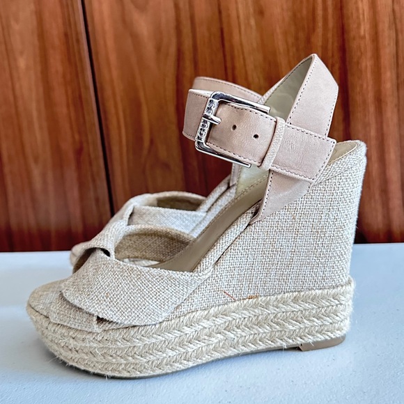 Guess Women's wedged burlap sandals size 6M - Picture 5 of 15